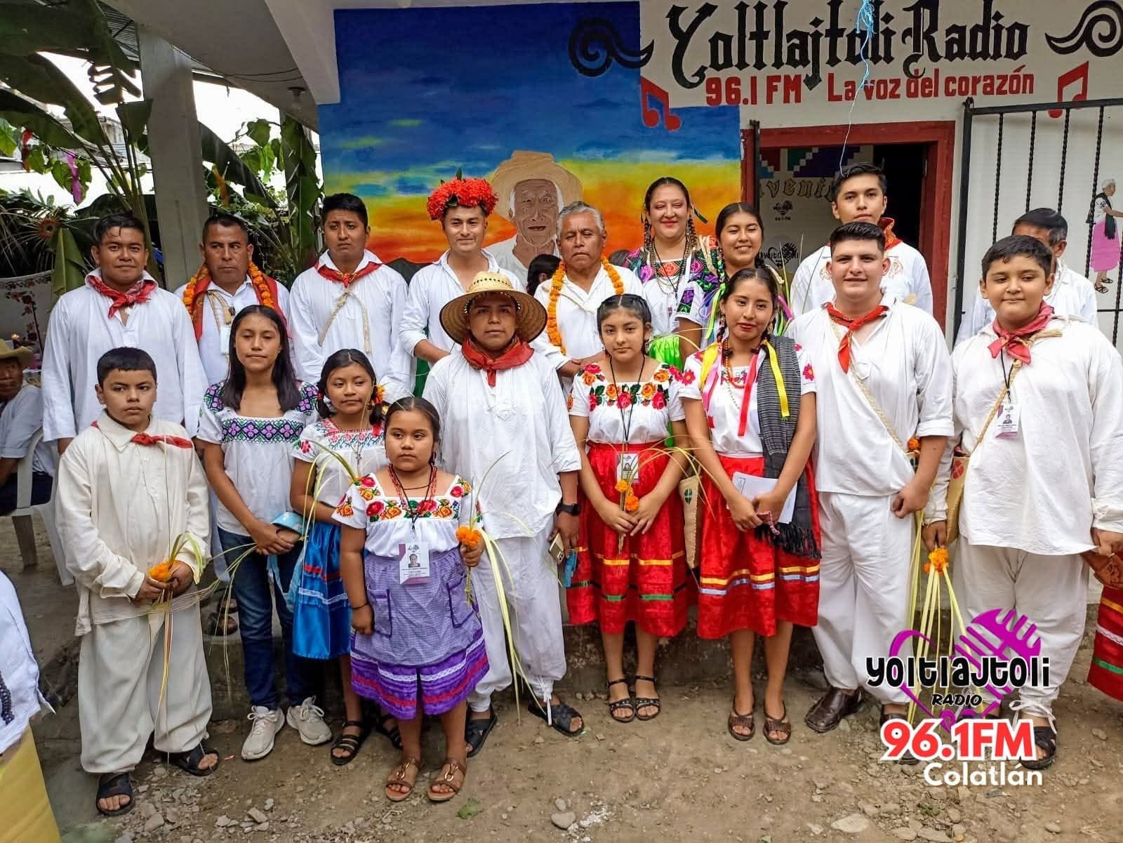 Equipo de Yoltlajtoli Radio 96.1 FM en Colatlán